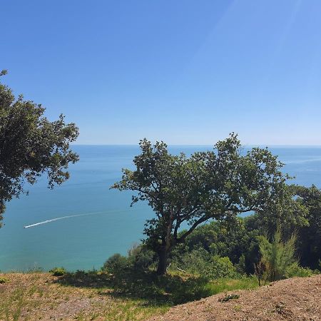 Bnb Fano Collina. La Pace Di Una Vacanza Piagge Exteriör bild